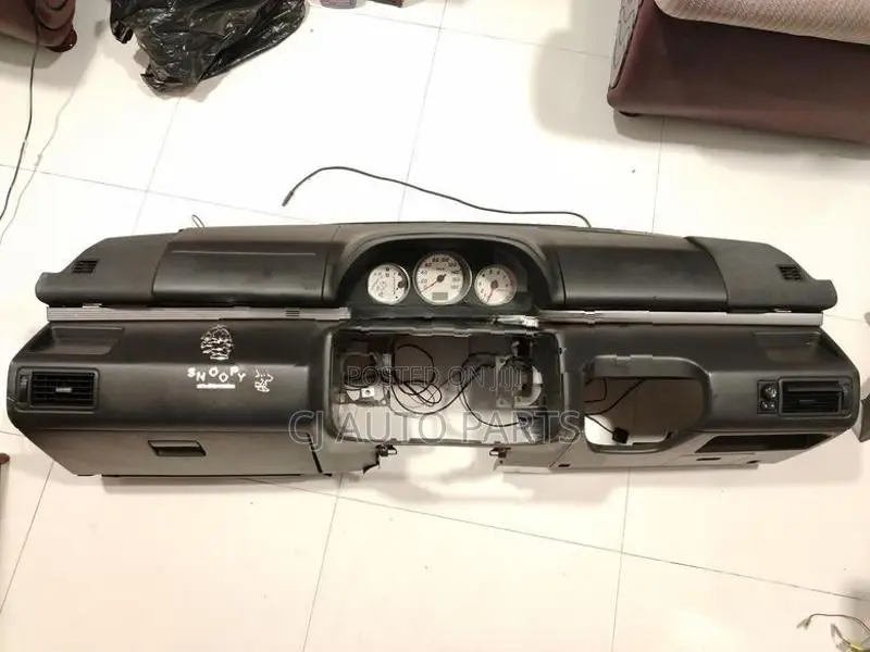 Nissan X Trail T30 Dashbord Parts