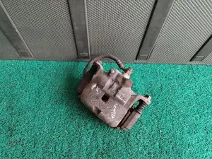 Nissan Bluebird G11 Front Brake Caliper