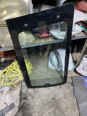 Toyota Noah Fit Glass