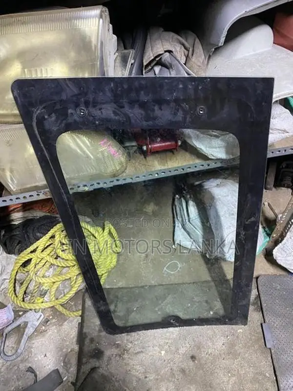 Toyota Noah Fit Glass