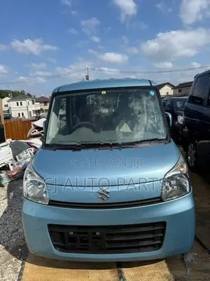 Suzuki Spacia MK42 All Body Parts Interior