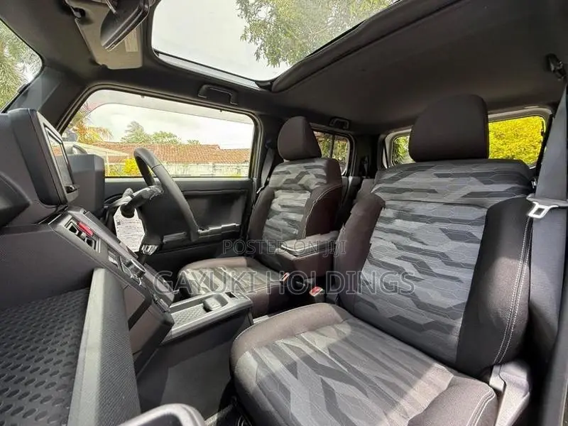 Daihatsu Taft G Dark Chrome 2024