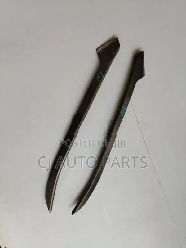 Honda Fit Shuttle Gp2 Rear Glass Garnish