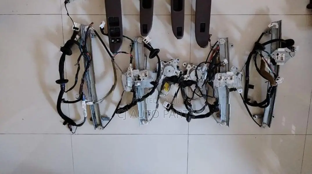 Nissan Sunny FB14 Power Shutter Windors