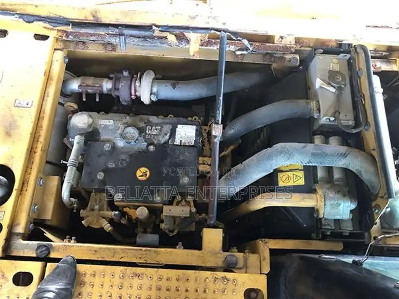 311D CAT EXCAVATOR JAPAN RECONDITION MACHINERIES
