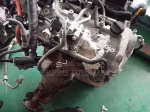 toyota Aqua NHP10 engine motte