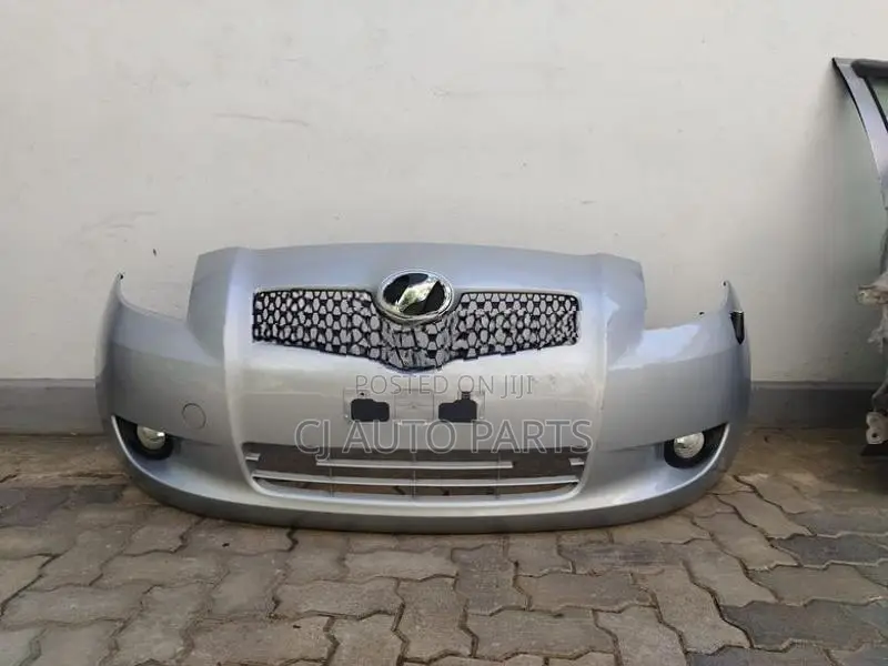 Toyota Vitz KSP90 Front Bumper panel