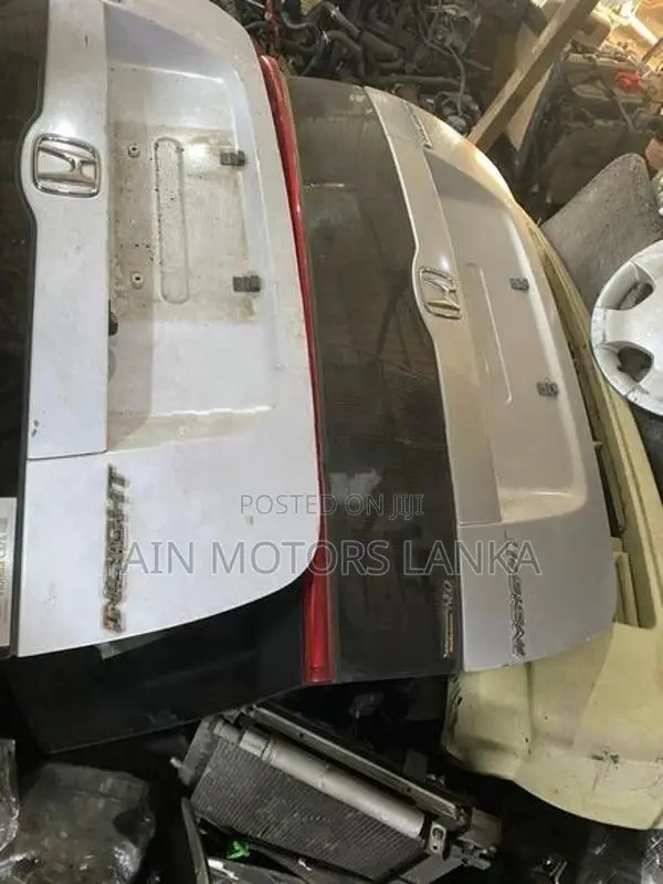 honda insight dickey door