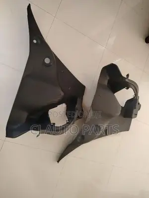 Toyota Vitz SCP10 Dicky Side Covers