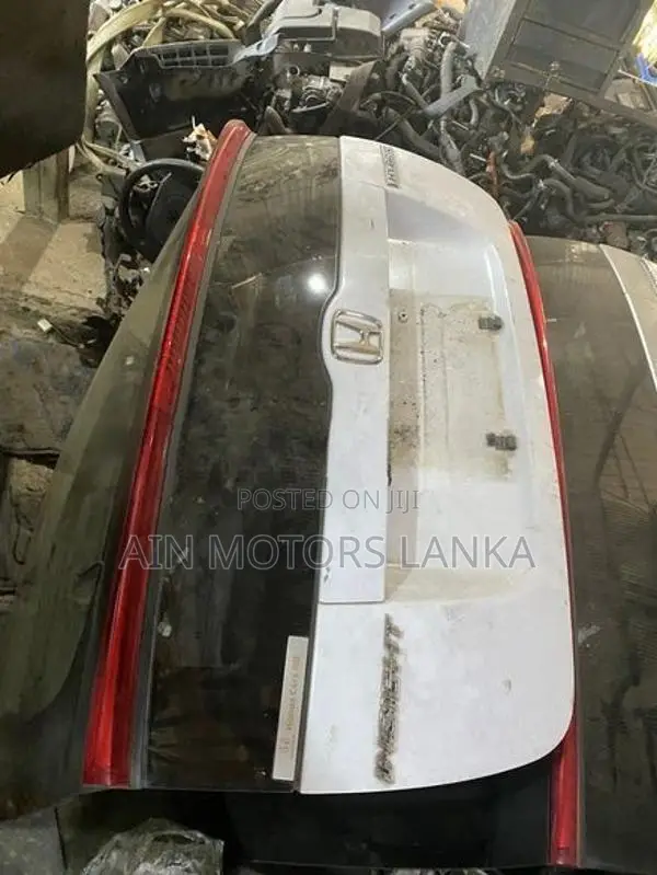 honda insight dickey door