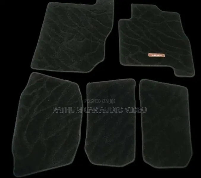 Universal Velvet Carpet