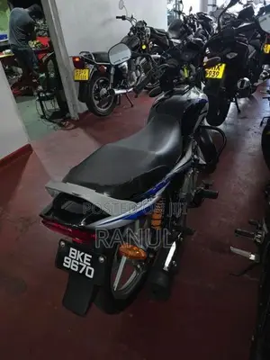 Bajaj CT100 2025