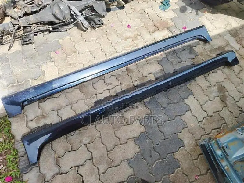 Nissan Teana J32 Side Skirts