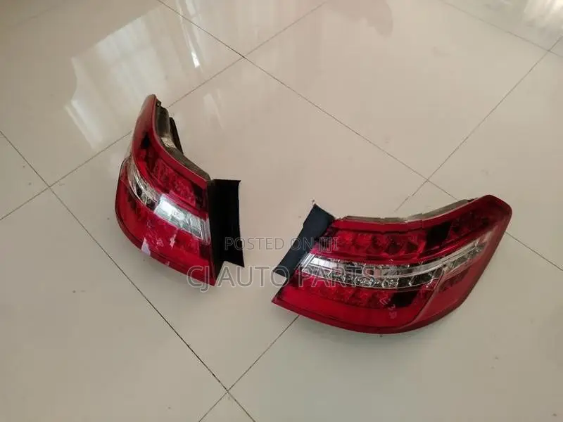 Mercedez Benz E350 Tail Lights