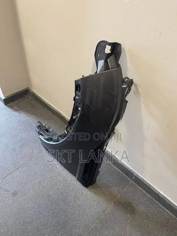 Genuine Land Rover Evoque 2015 passenger fender wing complete