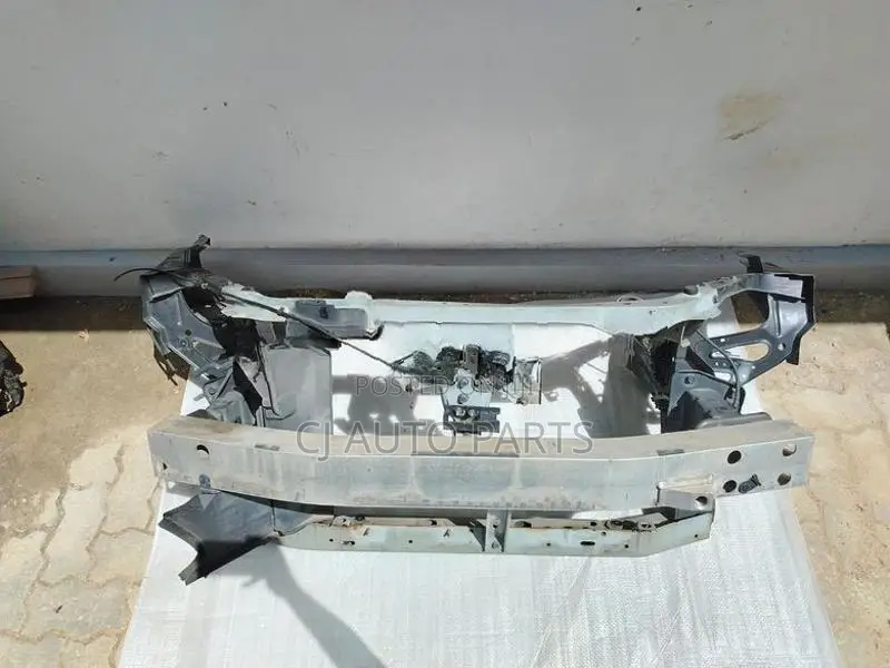 Nissan Wingroad Y12 Bonnet Lock Panel