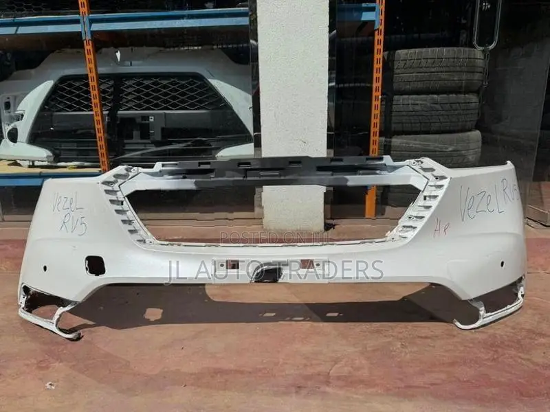 Honda Vezel RV5 Front Bumper