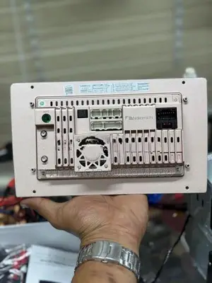 4GB RAM Android Player With 4Way Camera Support 4G Nakamichi