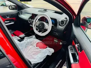 Mercedes Benz GLA 180 AMG Premium Plus F/L 2023