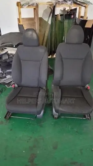 Honda Vezel RU3 Seat Set