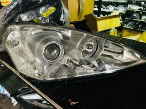 Ssang Yong Kyron Head Lamp