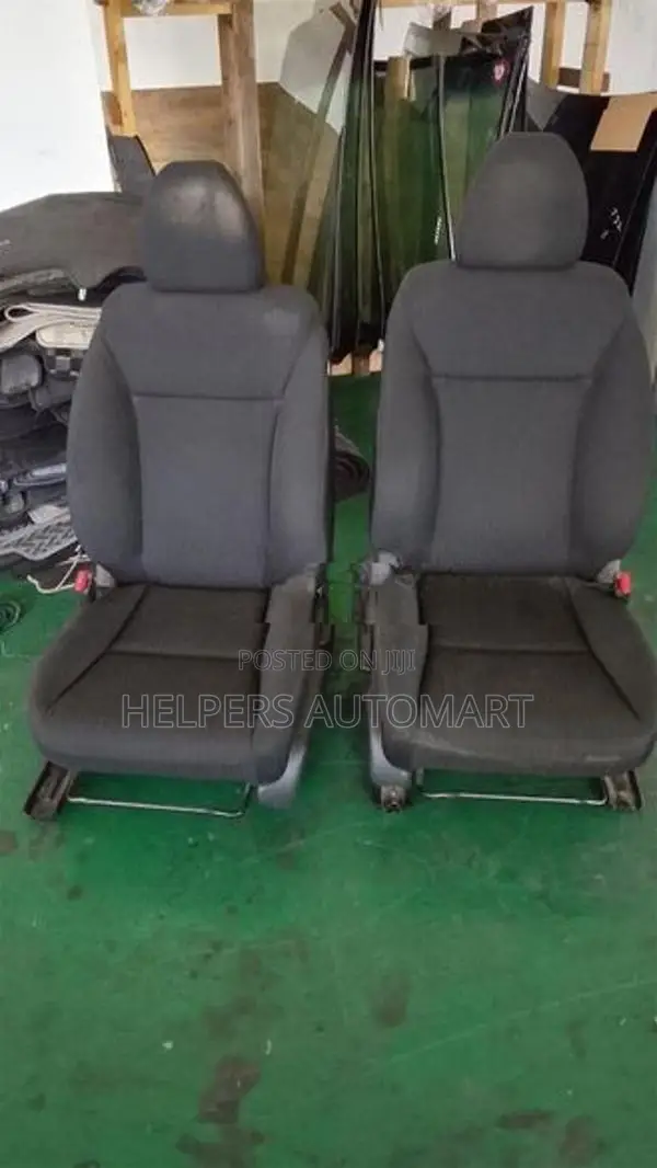 Honda Vezel RU3 Seat Set