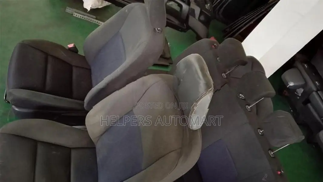 Toyota Aqua NHP10 Seat Set
