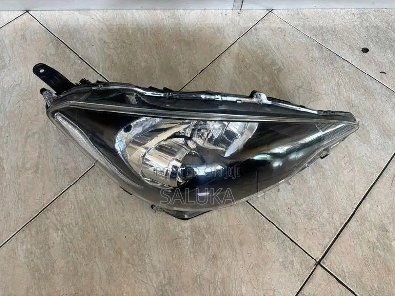Toyota Aqua Head Light (Black Base)