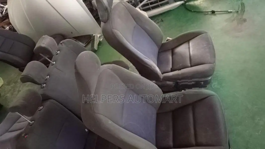 Toyota Aqua NHP10 Seat Set