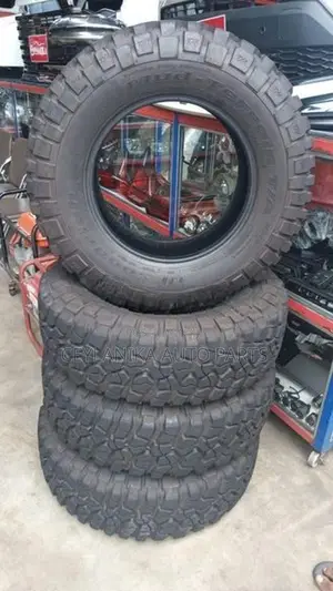 255/75R17 BFGOODRICH TYRE SET