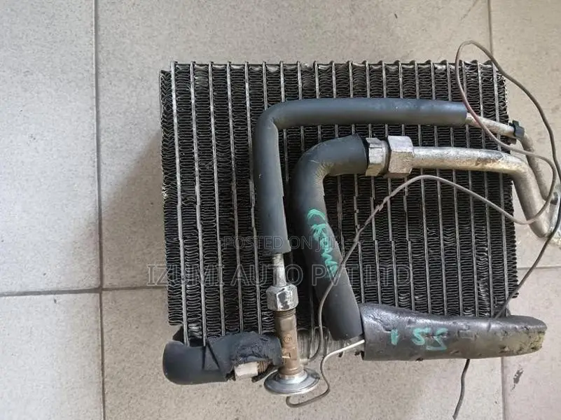 Toyota Crown 155 A/C Cooler