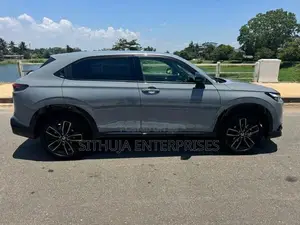Honda Vezel RS premium plus 2026