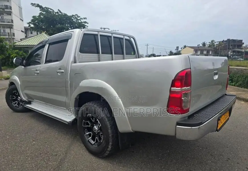 Toyota Hilux Thailand Manuel 2011