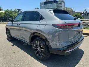 Honda Vezel RS premium plus 2026