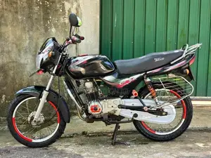 Bajaj CT100 2012