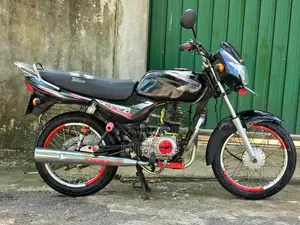 Bajaj CT100 2012