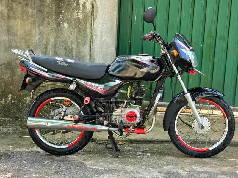 Bajaj CT100 2012