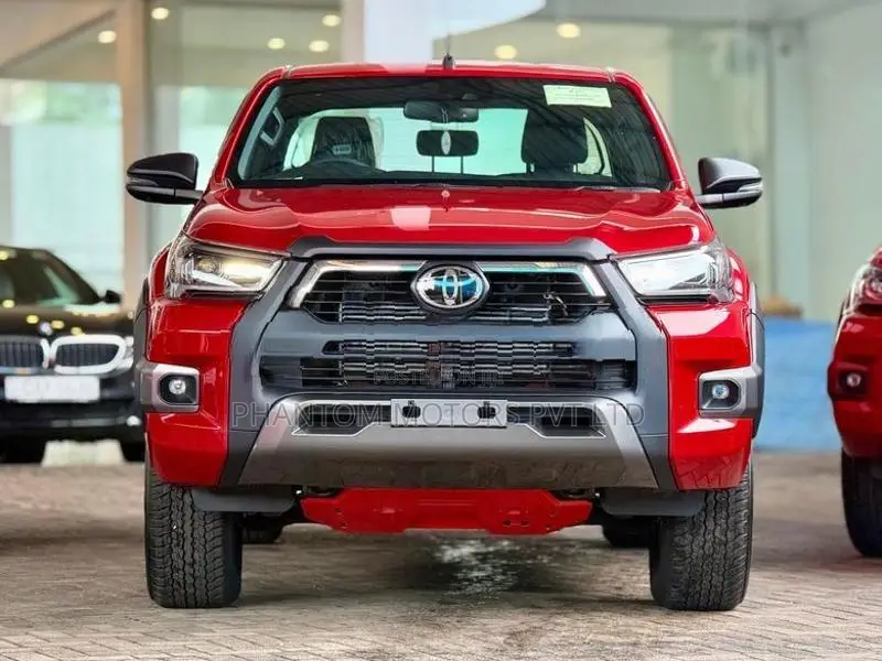 Toyota Hilux Rocco Revo 2025