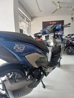 Hero XOOM 125R 2026