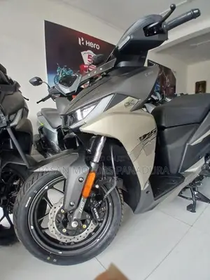 Hero XOOM 125R 2026