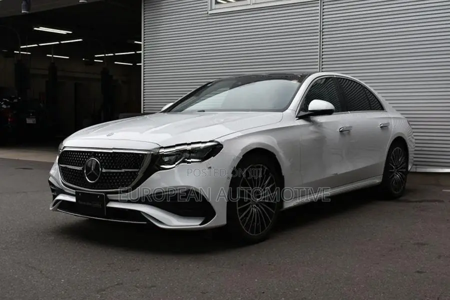 Mercedes Benz E200 2025
