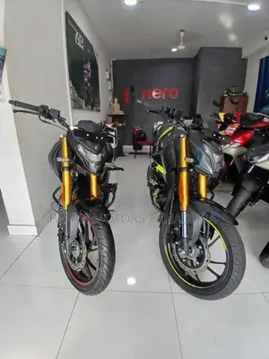 Hero Hunk 160R 4V Brand-New 2026