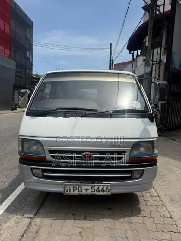 Toyota Hiace super gl 2003