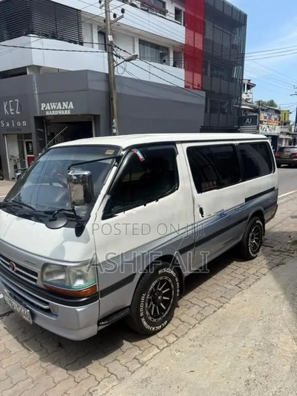 Toyota Hiace super gl 2003