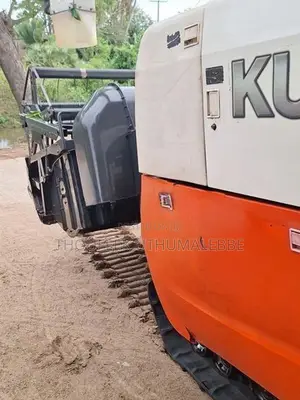 Kubota Dc 70 Plus Harvester