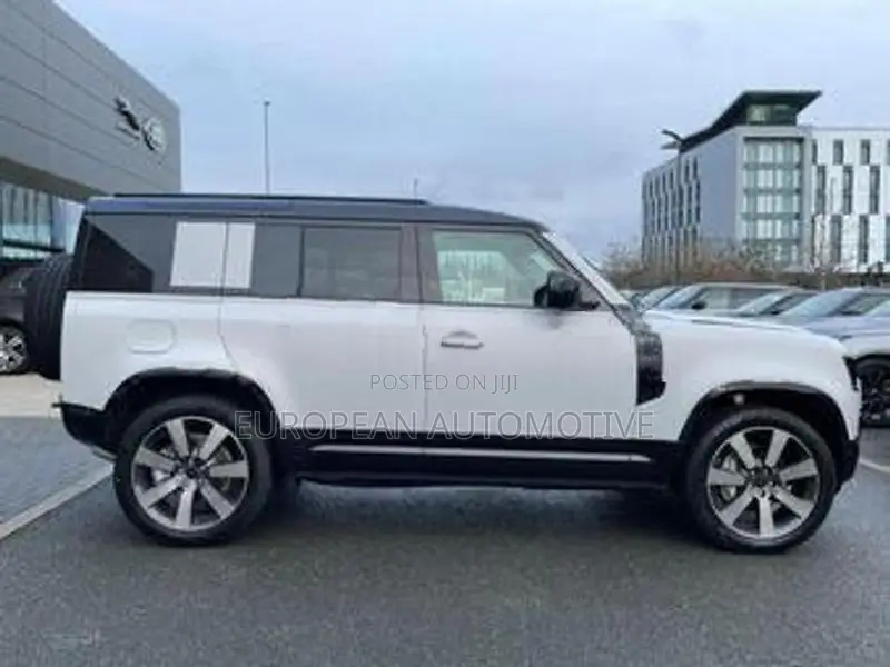 Land Rover Defender 110 X-Dynamic HSE 2026