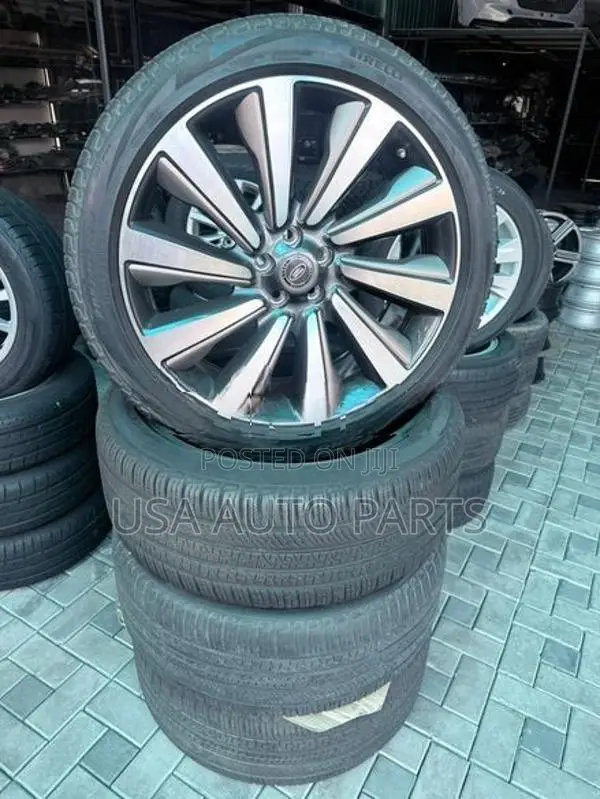Range Rover SV original alloy wheels with tires