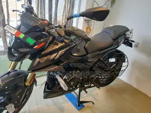 Bajaj Pulsar N160 Premium 2026