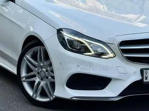 Mercedes Benz E300 AMG Premium Plus 2.2 2014