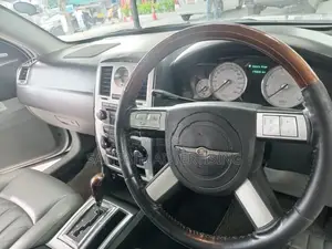 Chrysler 300 2007